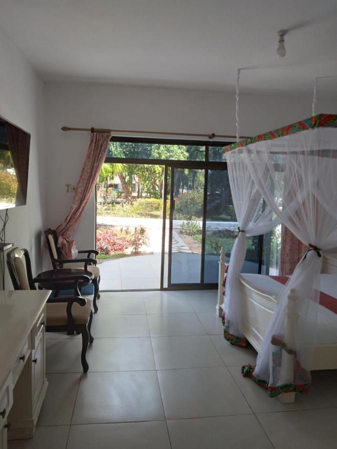 Coconut Tree Village Beach Resort Uroa Eksteriør bilde
